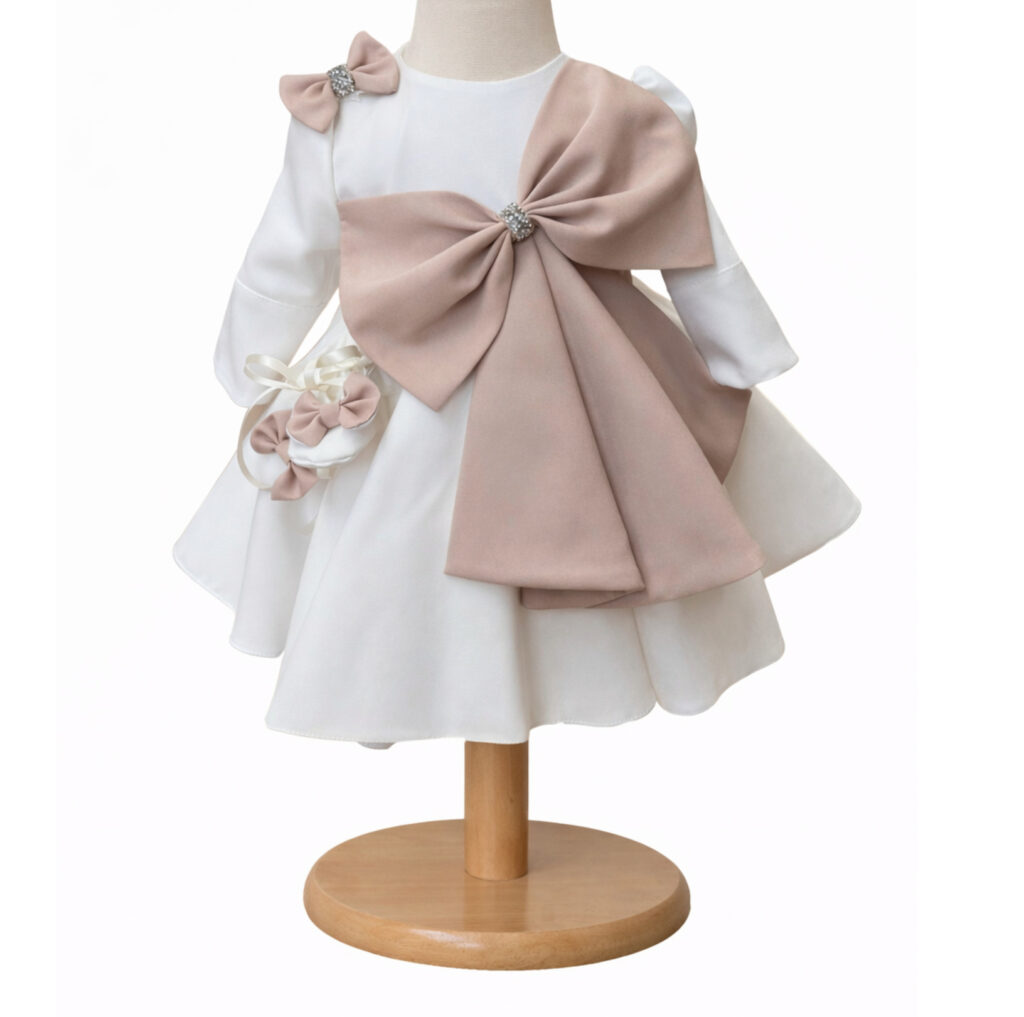 Rochie botez fetita alba cu funda bej