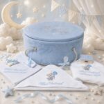 Trusou botez bleu cu ursulet si cufar catifea